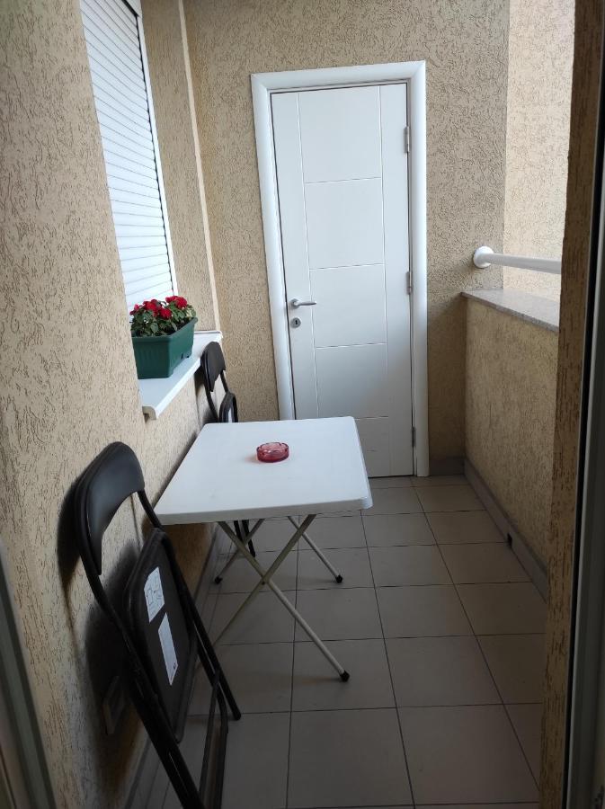 Apartman Marina Sa Garazom 노비사드 외부 사진